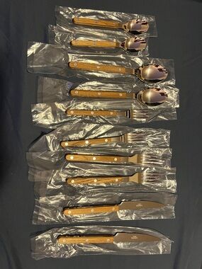 Serena & Lily Wood-Handle Flatware in Brown and Silver 10 pieces 2 settings